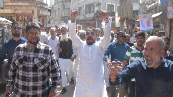 গিয়াসউদ্দিনকে মনোনয়নের দাবিতে ফতুল্লা ৬নং ওয়ার্ডে বিক্ষোভ মিছিল