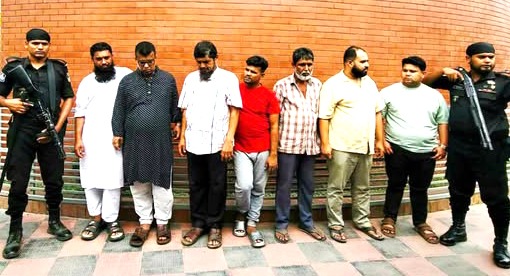 নারায়ণগঞ্জে পাসপোর্ট অফিসে ৭ দালাল আটক, বিভিন্ন মেয়াদে কারাদন্ড