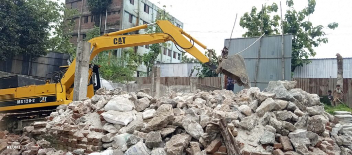সোনারগাঁয়ে তিতাসের অভিযান: ৩ চুনা কারখানা বন্ধ, ২০০ অবৈধ গ্যাস সংযোগ বিচ্ছিন্ন