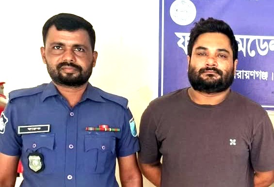 ফতুল্লায় বৈষম্যবিরোধী ছাত্র আন্দোলনের মামলায় হানিফ গ্রেফতার