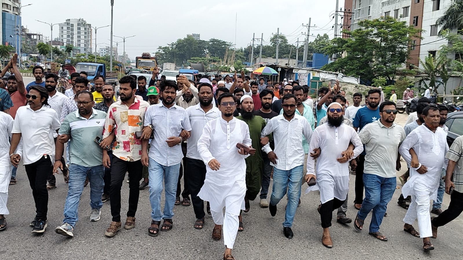 কেন্দ্রীয় যুবদলের কমিটিকে স্বাগত জানিয়ে ফতুল্লায় রুবেল হোসেনের বিশাল শোডাউন