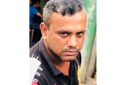 ফতুল্লায় পুলিশ পরিচয়ে ছিনতাইয়ের অভিযোগ: চিহ্নিত সোর্স সাদ্দাম প্রশাসনের নজরদারীতে, দ্রুত গ্রেপ্তারের দাবি