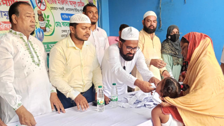 ফতুল্লায় ডেঙ্গু ও হাম প্রতিরোধে জামায়াতের বিনামূল্যে ওষুধ বিতরণ