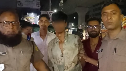 মিরপুরে ছিনতাইকারী আটক, জিম্মি কিশোর উদ্ধার