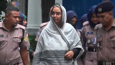 মেডিকেল পরীক্ষার জন্য ঢামেকে দীপু মনি