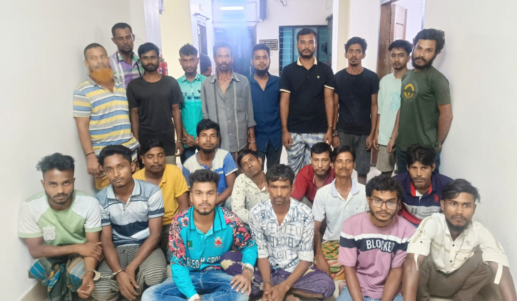 নারায়ণগঞ্জে পুলিশের বিশেষ অভিযানে ২৪ ঘণ্টায় ৮৫ জন গ্রেপ্তার