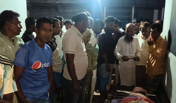 বন্দরে বিল থেকে লাশ উদ্ধার, বুকে ধারালো অস্ত্রের আঘাত