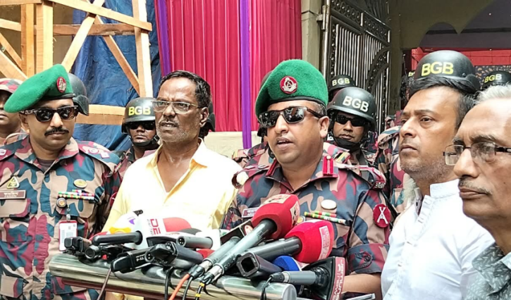 গুজবে কান দেবেন না, সন্দেহজনক কিছু দেখলে জানান: লে. কর্নেল আরাফাত