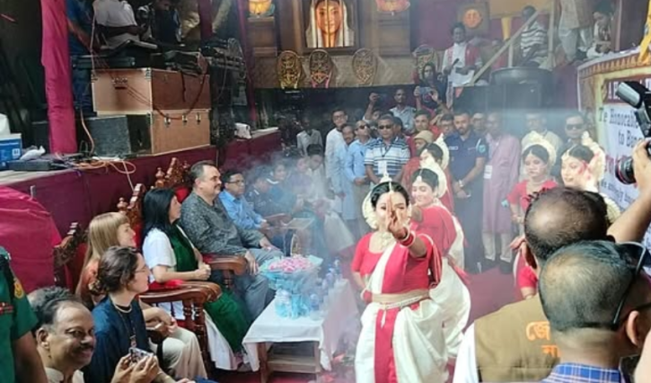 শান্তিপূর্ণ দুর্গোৎসবে আবারও সম্প্রীতির পরিচয় দিল নারায়ণগঞ্জ